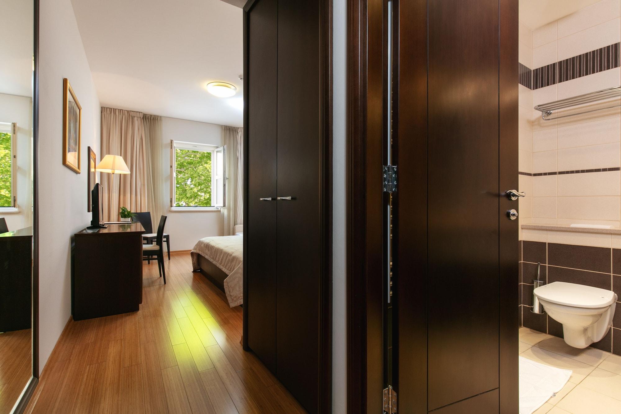 Hotel Croatia Baska Voda Luaran gambar