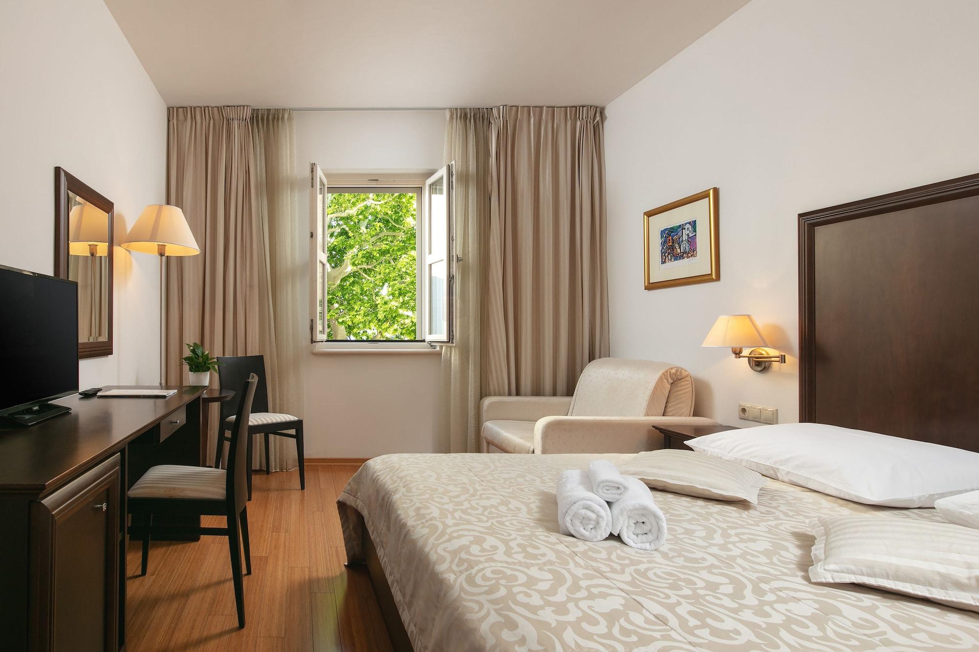 Hotel Croatia Baska Voda Luaran gambar