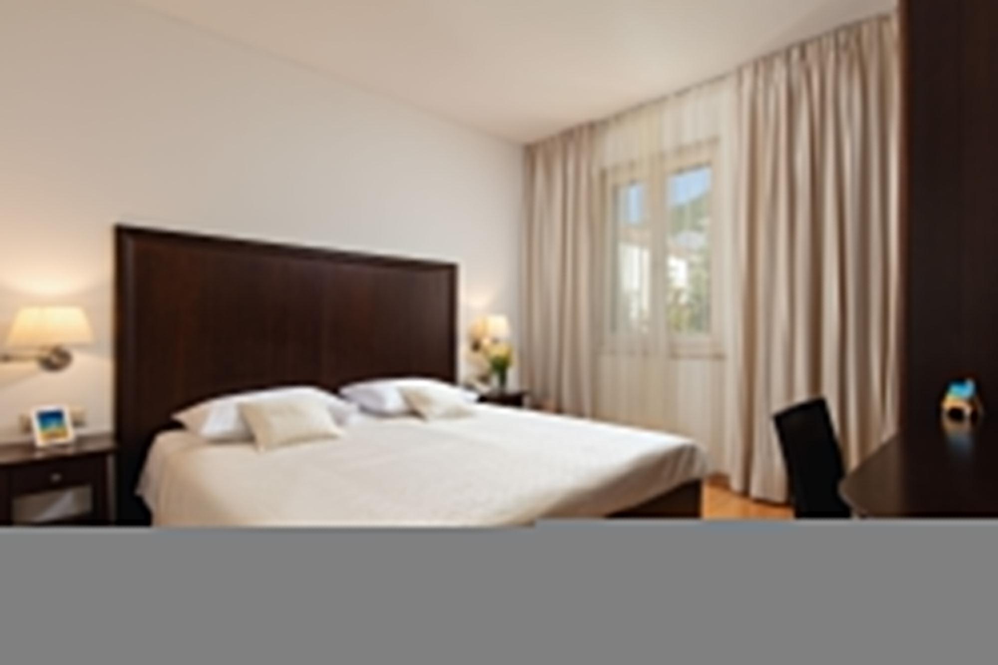 Hotel Croatia Baska Voda Luaran gambar