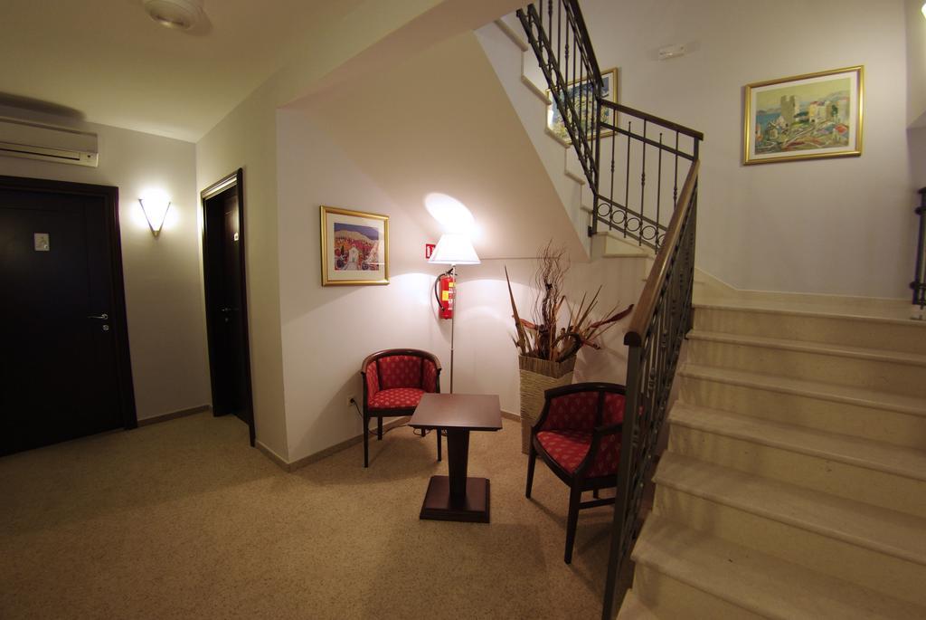 Hotel Croatia Baska Voda Luaran gambar