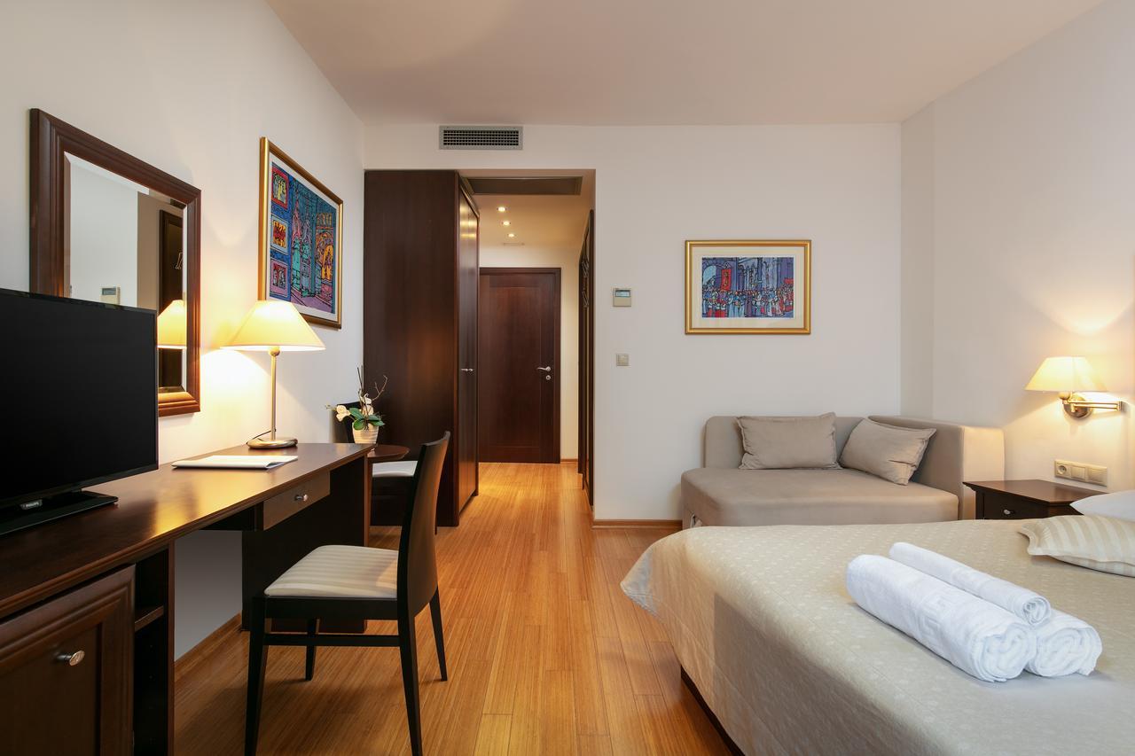 Hotel Croatia Baska Voda Luaran gambar