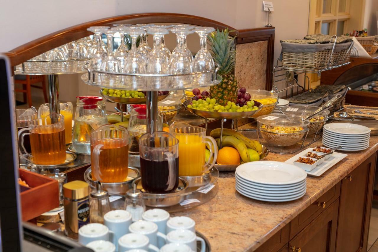 Hotel Croatia Baska Voda Luaran gambar